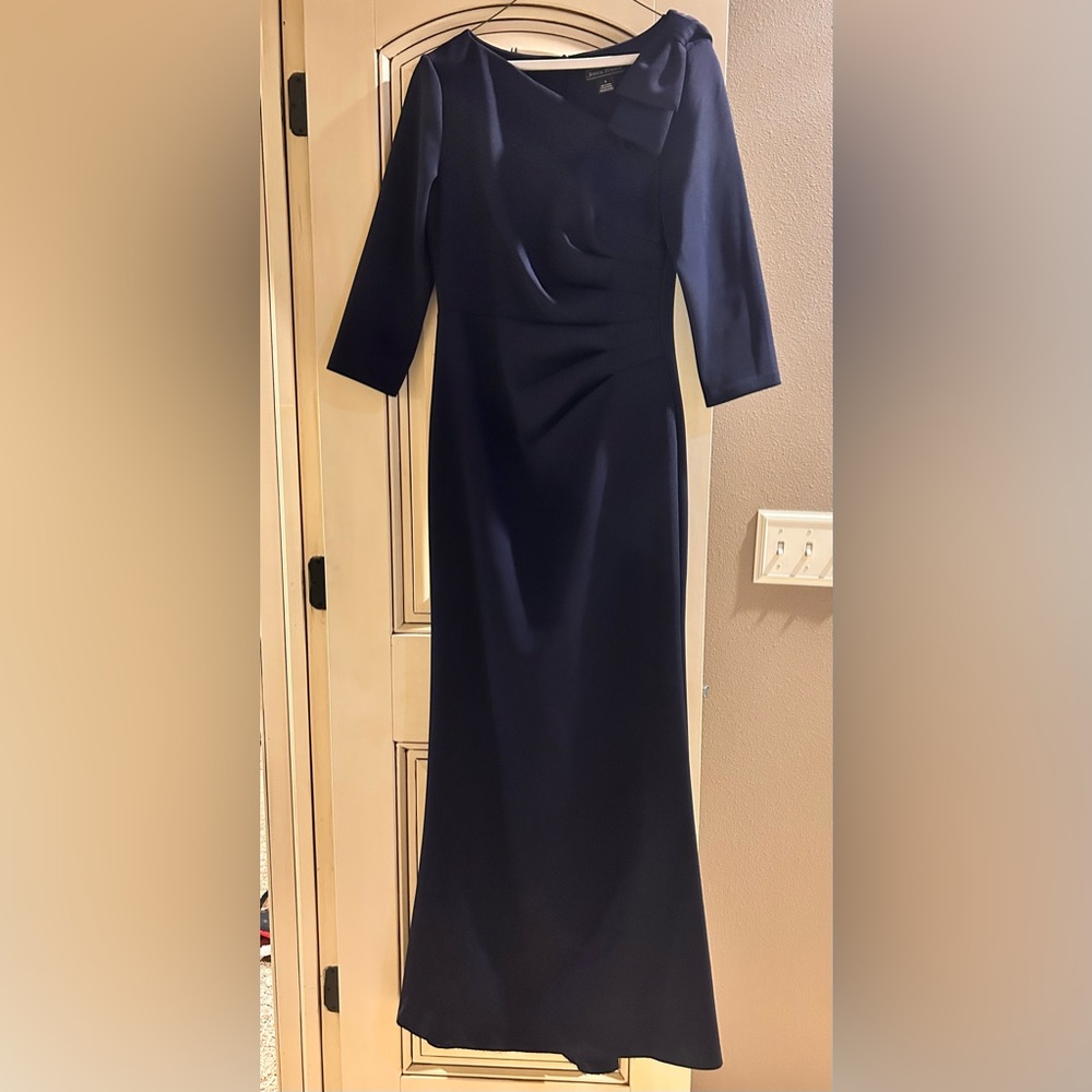 Jessica Howard Dress